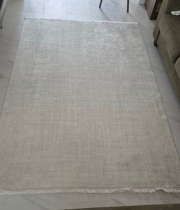 Gratis vloerkleed 170x230 cm - Zo goed als nieuw
