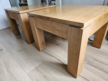 Eiken houten eettafel  met twee salontafels