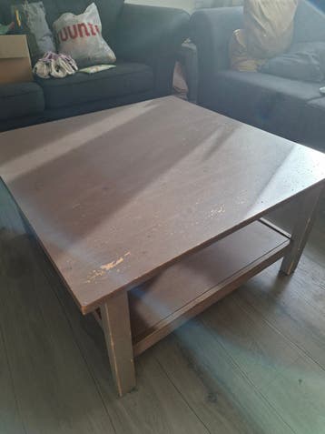 Salontafel - Gebruikt met gebruikssporen