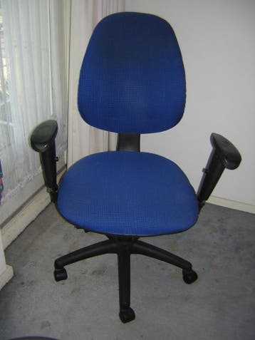 Burostoel / bureau stoel. Blauw.  Gratis meenemen.