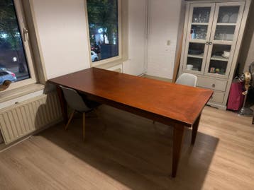 Houten eettafel - Gratis op te halen