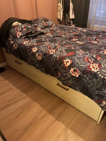 Brimnes bed 140x200 cm