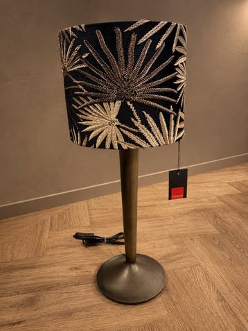 Colmore lamp