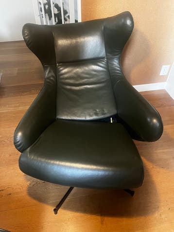 Voor meubelmaker: leren fauteuil