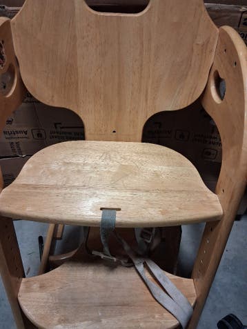 Kinder stoel hout instelbaar
