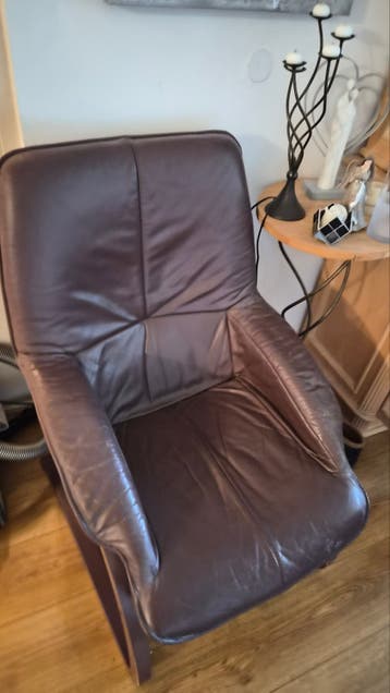 Comfortabele bruine leren fauteuil 2 stuks