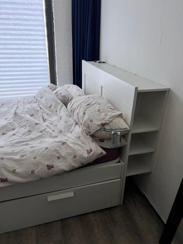 Gratis IKEA bed 140x200 met opbergruimte en lattenbodem
