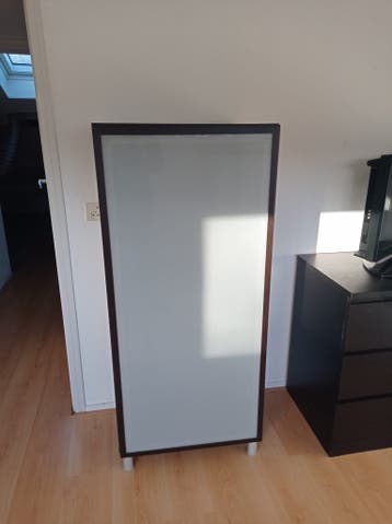 Gratis kast (in goede staat)