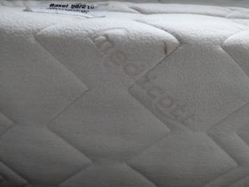 Basel Medicott Matras 90x210 cm - Zo goed als nieuw