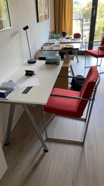 Bureau ikea Trotten GRATIS