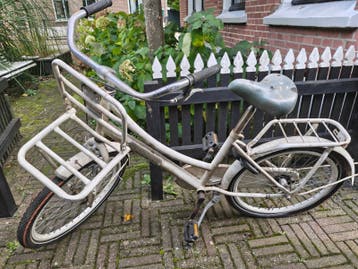meisjesfiets met voordrager - opknapper
