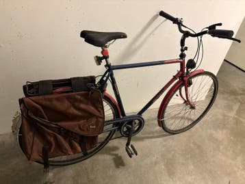Sparta fiets met fietstassen